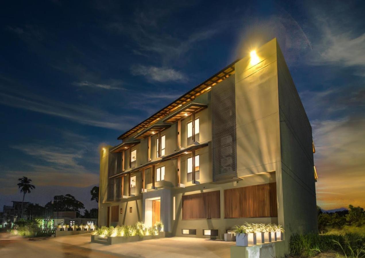 Manthila Hotel Anuradhapura Exterior photo